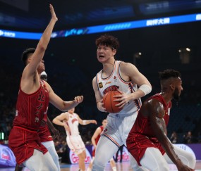 尊龙凯时-强队对抗!顶级球员迎来激烈较量视频