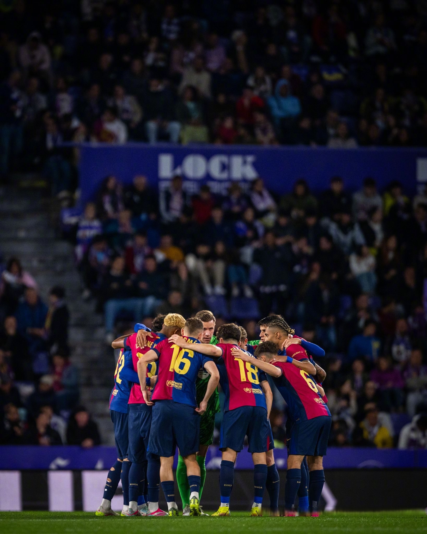 关于足球盛宴热闹开启，比赛节奏快速激烈的信息